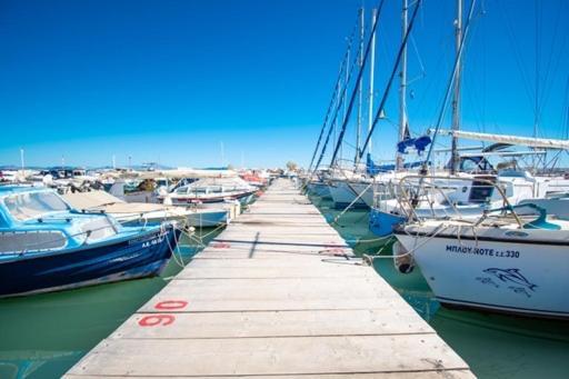 Lavish & Spacious Apt With Stunning Seaview, 10 Min Ath Airport Artemida  Exteriér fotografie