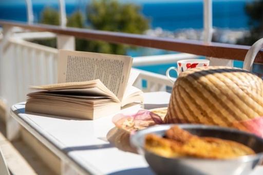 Lavish & Spacious Apt With Stunning Seaview, 10 Min Ath Airport Artemida  Exteriér fotografie