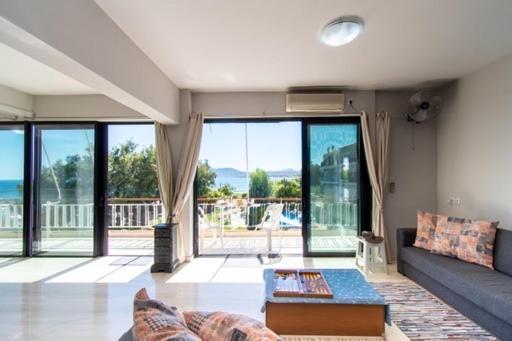 Lavish & Spacious Apt With Stunning Seaview, 10 Min Ath Airport Artemida  Exteriér fotografie